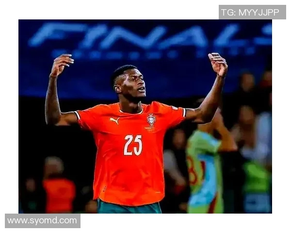 伊蒂哈德足球俱乐部的辉煌历程与未来展望：从历史到梦想的追逐之旅